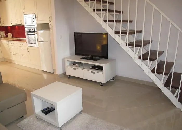 Hernan Cortes بيت للعطل